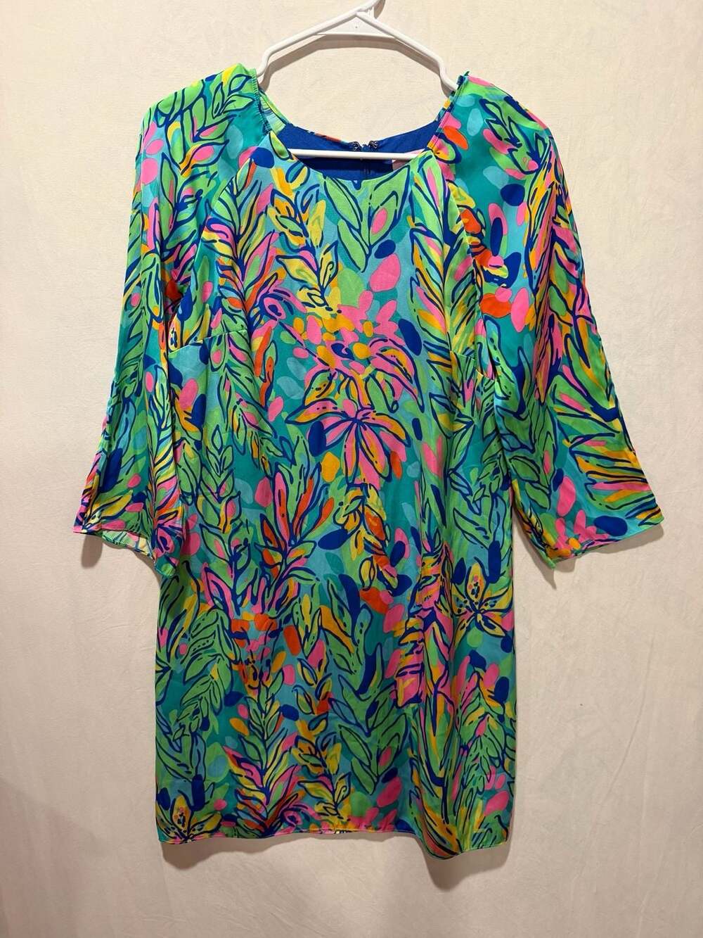 Lilly Pulitzer Carol Shift Dress in Multi Hot Spot Size 6